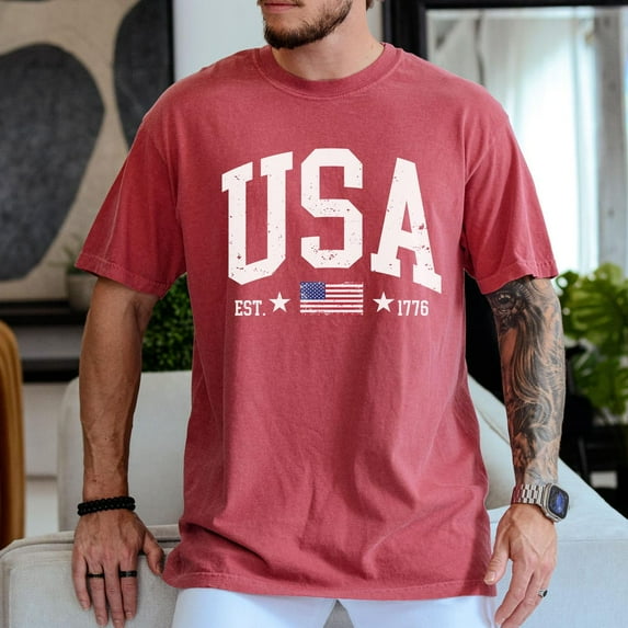 Usa Shirt, Men'S Fourth Of July Shirt, 4Th Of July Patriotic Red White And Blue Tshirt, America Est 1776 Distressed Tee Unisex S-5XL Hot Trending Shirt, Vintage Birthday Gift