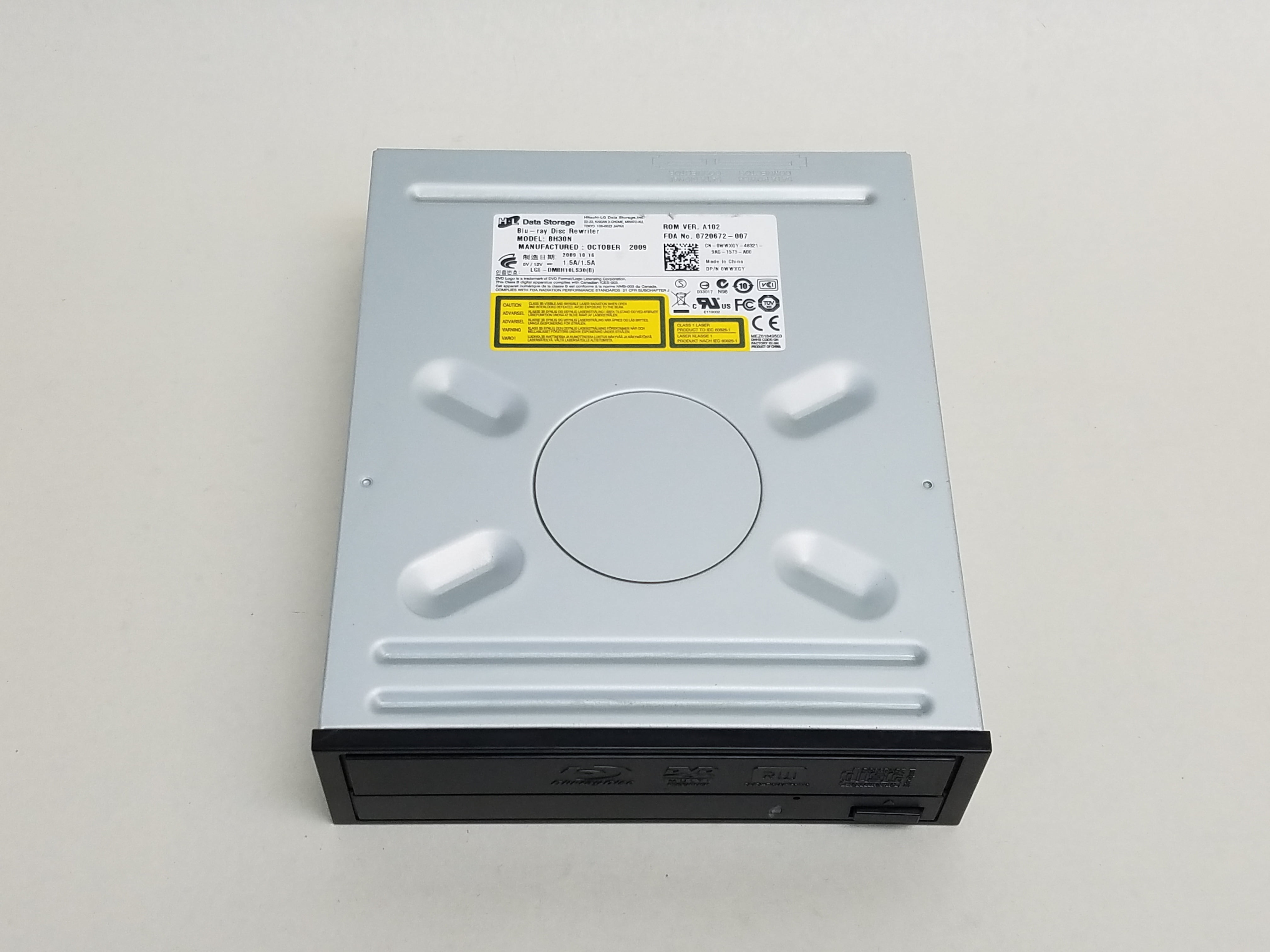 Used Hitachi BH30N BD DVD+/RW CDRW SATA Internal Desktop BluRay