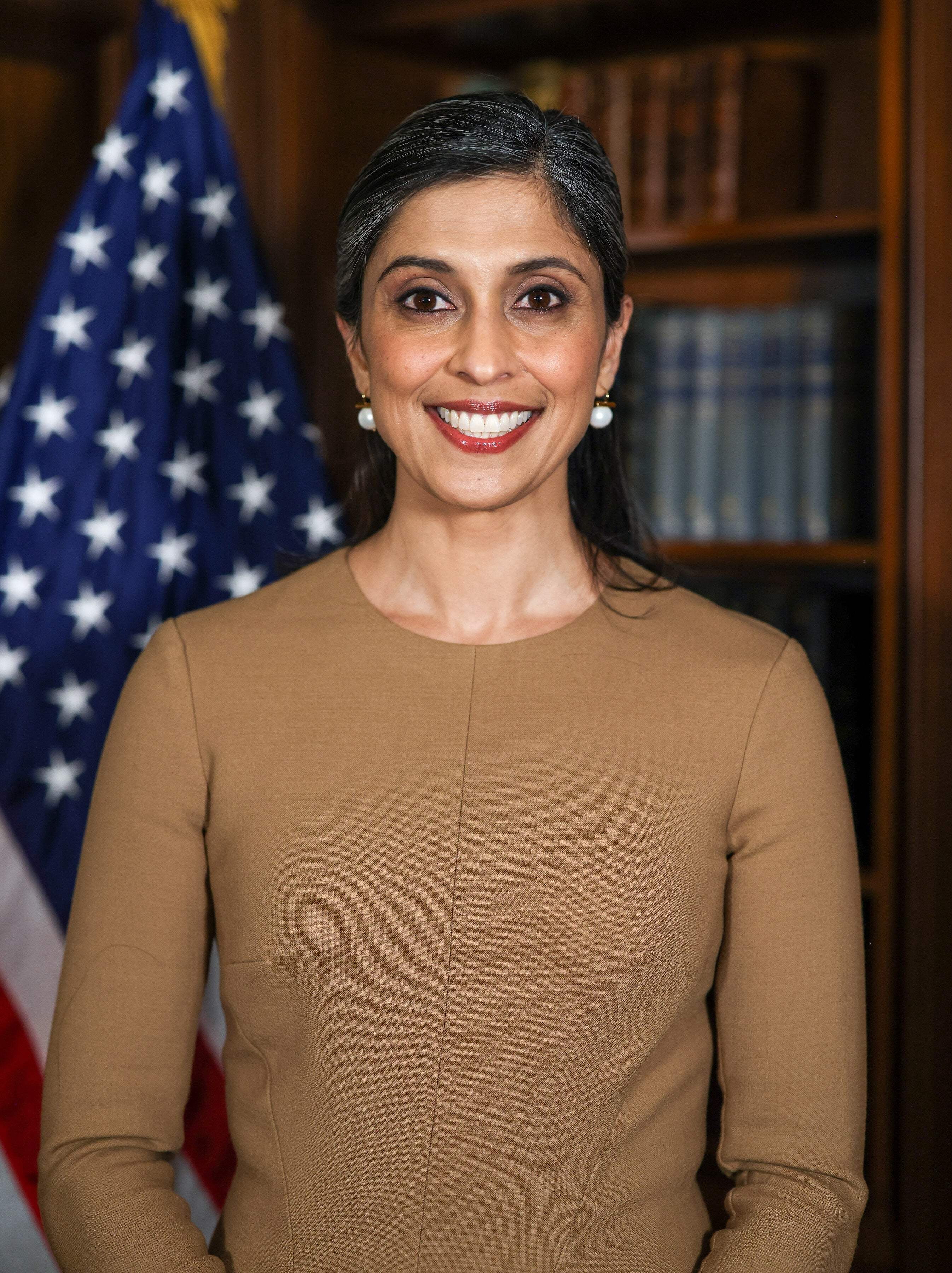 Usha Vance 2nd Lady Official Portrait GLOSSY POSTER PICTURE PHOTO PRINT BANNER