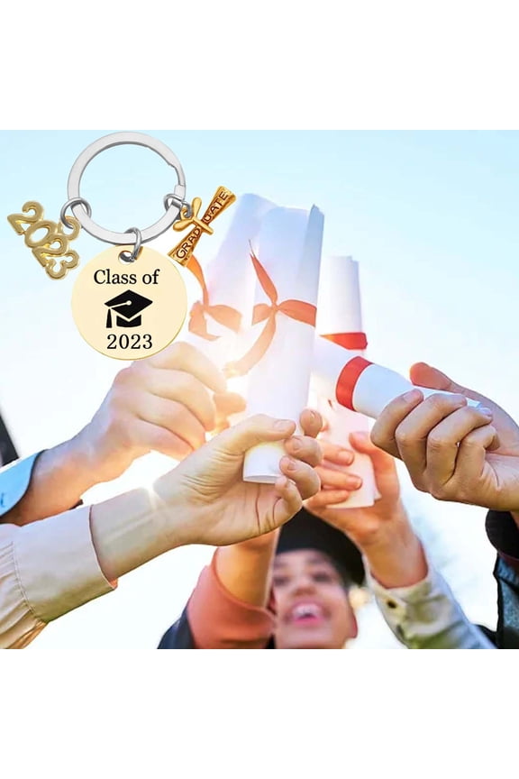 Class Of 2023 Graduation Keychain with Heart Engraving, Simple "Class Of" Key Ring for Graduates, Cap Symbol Keychain Gift for High School College University Students