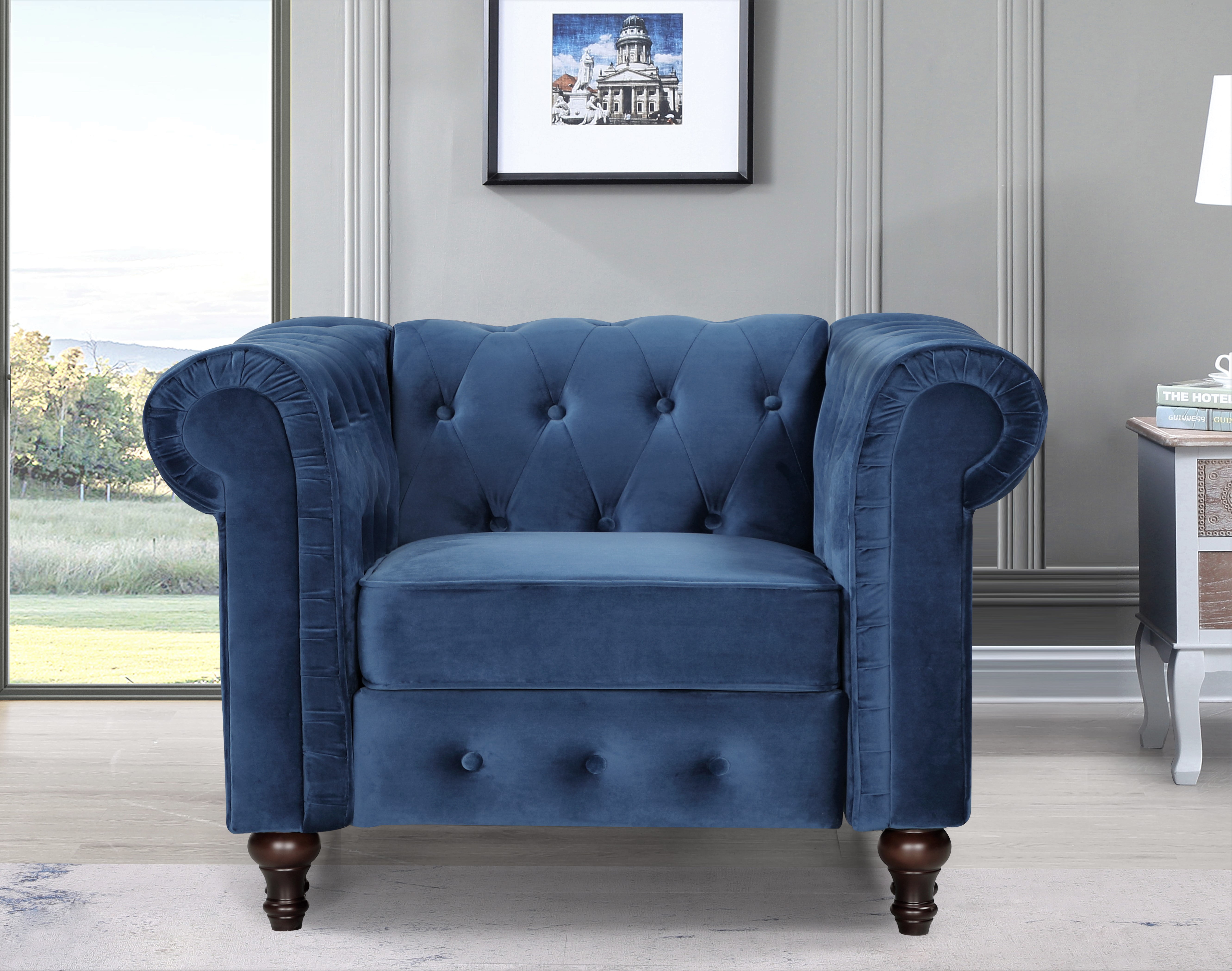 Uspridefurniture Shamblin Rolled Arm Wide Tufted Chesterfield Chair