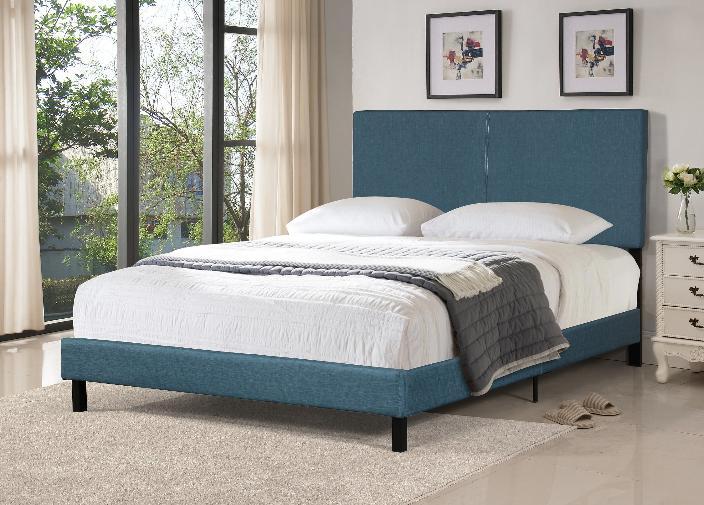 Uspridefurniture Shunk Panel Upholstered Polyester Blend Platform Bed-Queen