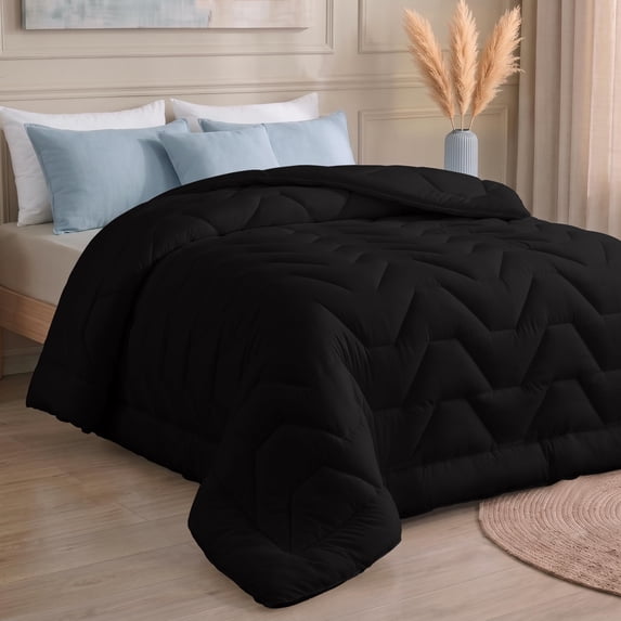 Utopia Bedding Quilted King Comforter, Duvet Insert, 90" x 102", Black Soft and Fluffy Zigzag Pattern Down Alternative Bed Comforter, All Season, Breathable, Corner Tabs, Machine Washable