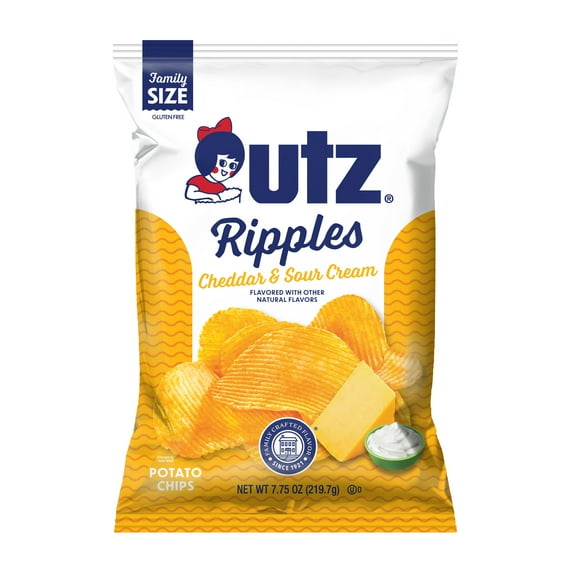 Utz Ripples Cheddar & Sour Cream Potato Chips, Gluten-Free, Family Size, 7.75 oz Bag