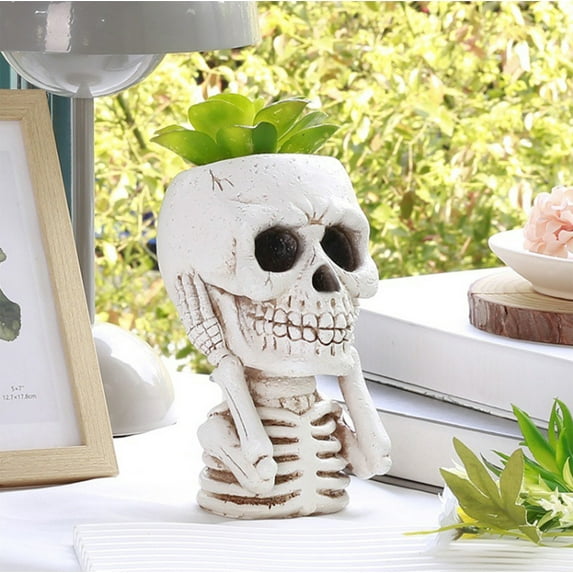 Uuiauoio Halloween Skull Planter with Hand-Painted , Resin Decorative Flower Pot for Indoor Outdoor Garden, Party Decor, and Spooky Scene Setting