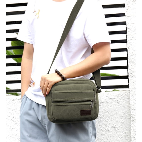 Uutvmp Men Sling Bag Shoulder Crossbody Backpack with Adjustable Strap, Waterproof Chest Bag with USB Charging Port Casual Daypack