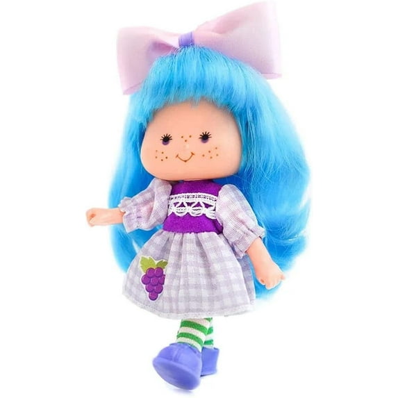 Uvinha Doll – Classic Strawberry Shortcake Collection by Estrela