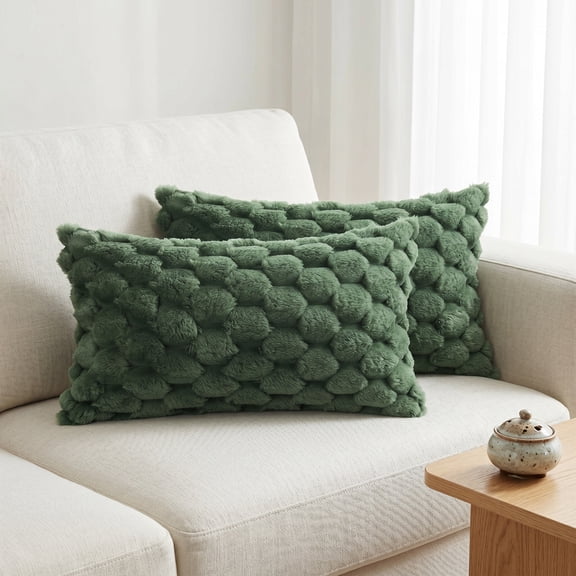 REGALWOVEN Pack of 2 Throw Pillow Covers Faux Fur Decorative Pillow Covers Fuzzy Plush Cushion Covers Green 12" x 20"