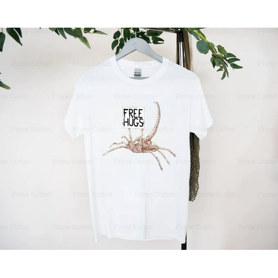 V3_Global Free Hugs Alien Spider Funny Gift Tee Unisex, T-Shirt, Sci-Fi, Horror, Xenomorph, Humor , for Unisex, up to size 5XL