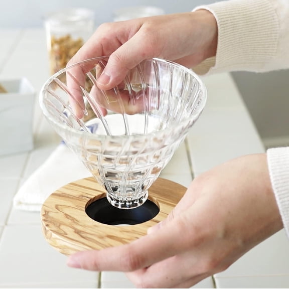 V60 Heat Resistant Glass Coffee Dripper with Olive Wood Stand for 1-4 Cups
