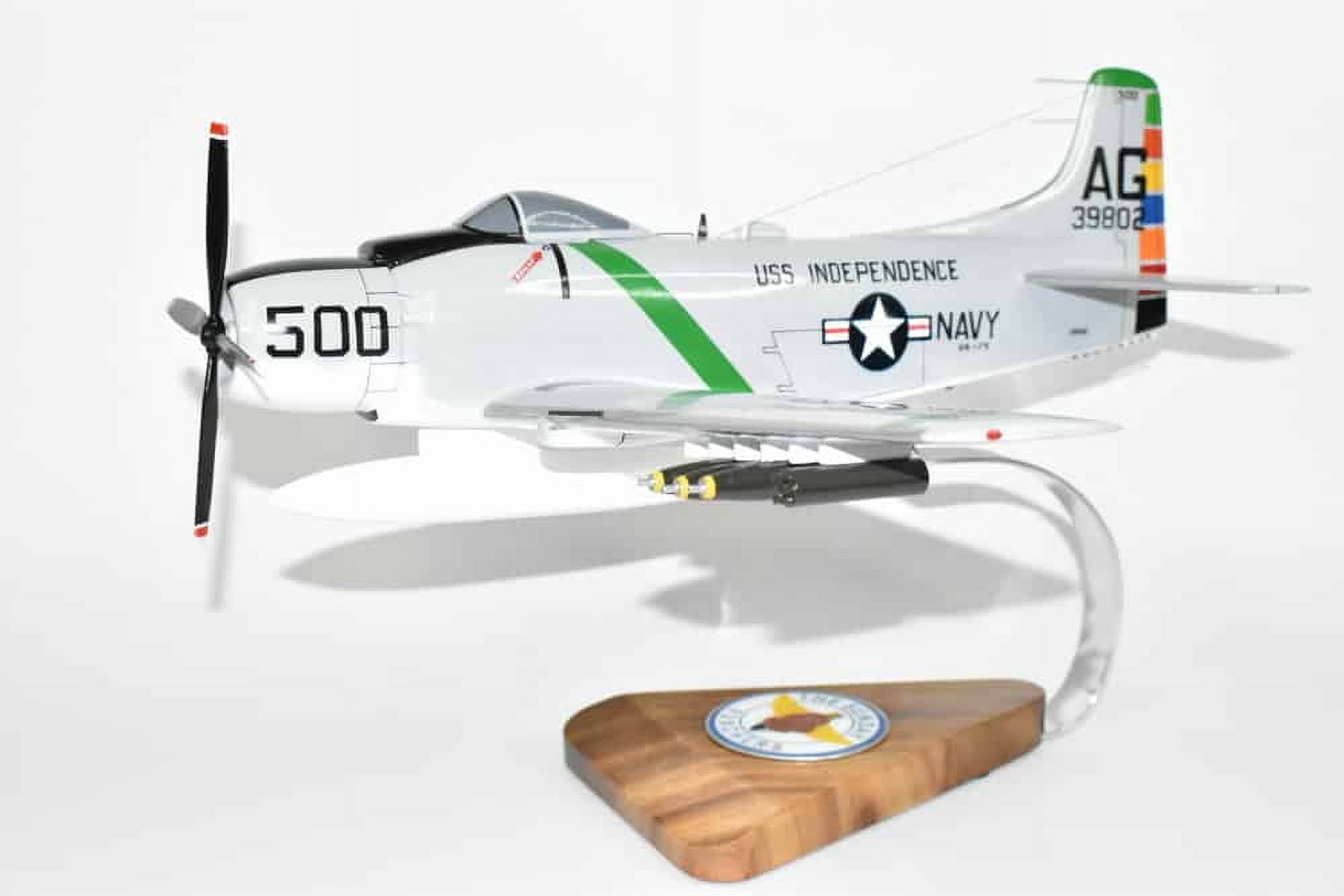 Va 75 VA-75 Sunday Punchers A-1H Skyraider Model, AD6 Navy, 1/33 Scale Model ...