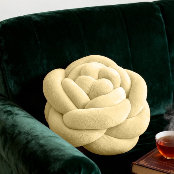 VAJUSO Throw Pillow – Handmade Knitted Rose Flower Decorative Sofa Pillow Yellow Home Decoration