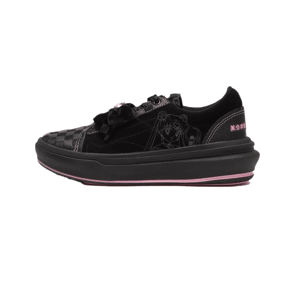 VANS MENS Old Skool Overt ComfyCush "Sailor Moon" VN0A7Q5E BKA VN0A7Q5E BKA from Stadium Goods
