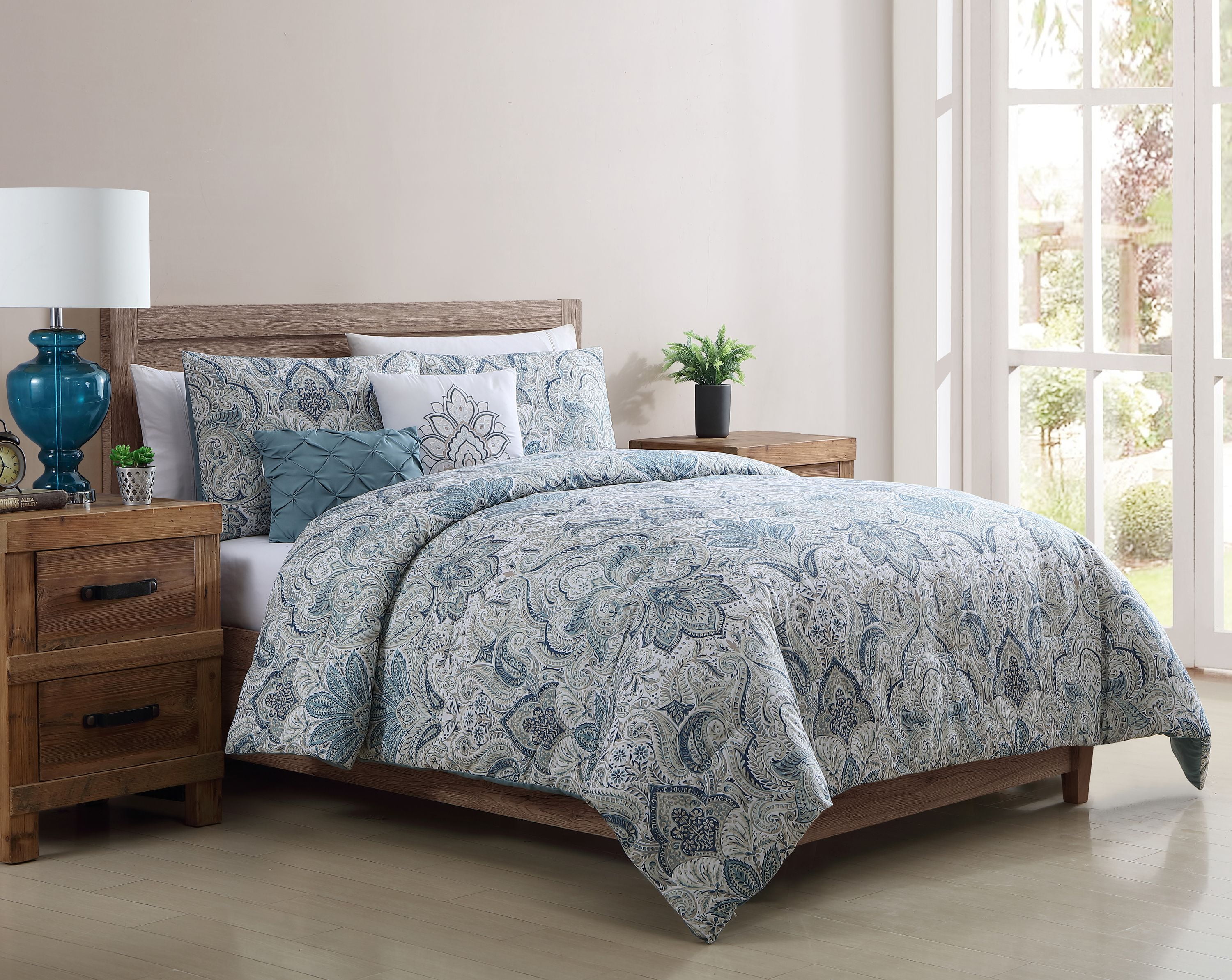 VCNY Home Claire Teal Damask Comforter Set, Full/Queen, Teal Green