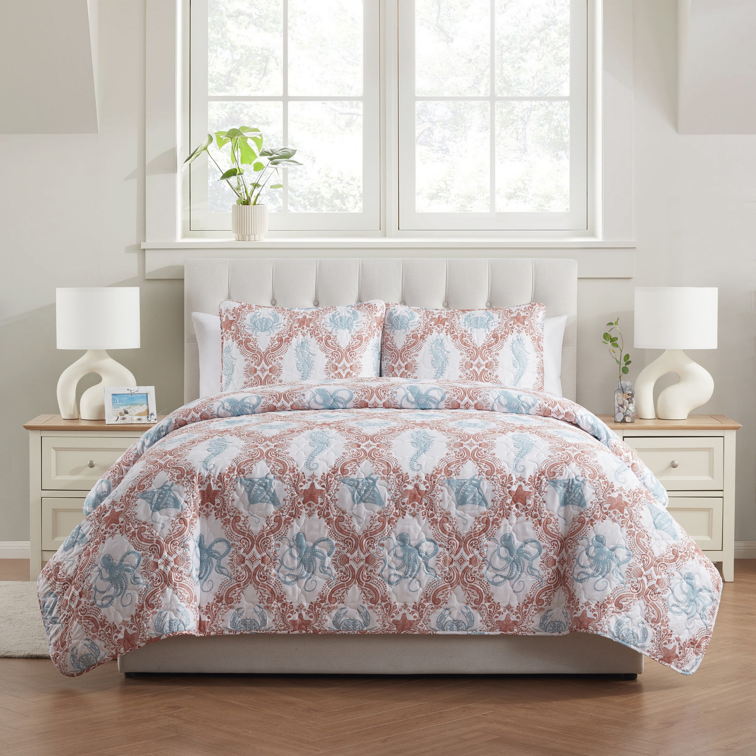 VCNY Home Coastal 3-Piece Coral/Seafoam Green Sealife Quilt Set, Full/Queen, Adult, Unisex