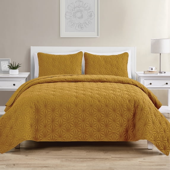 VCNY Home Kaleidoscope 3-Piece Gold Geometric Quilt Set, Full/Queen, Adult, Unisex