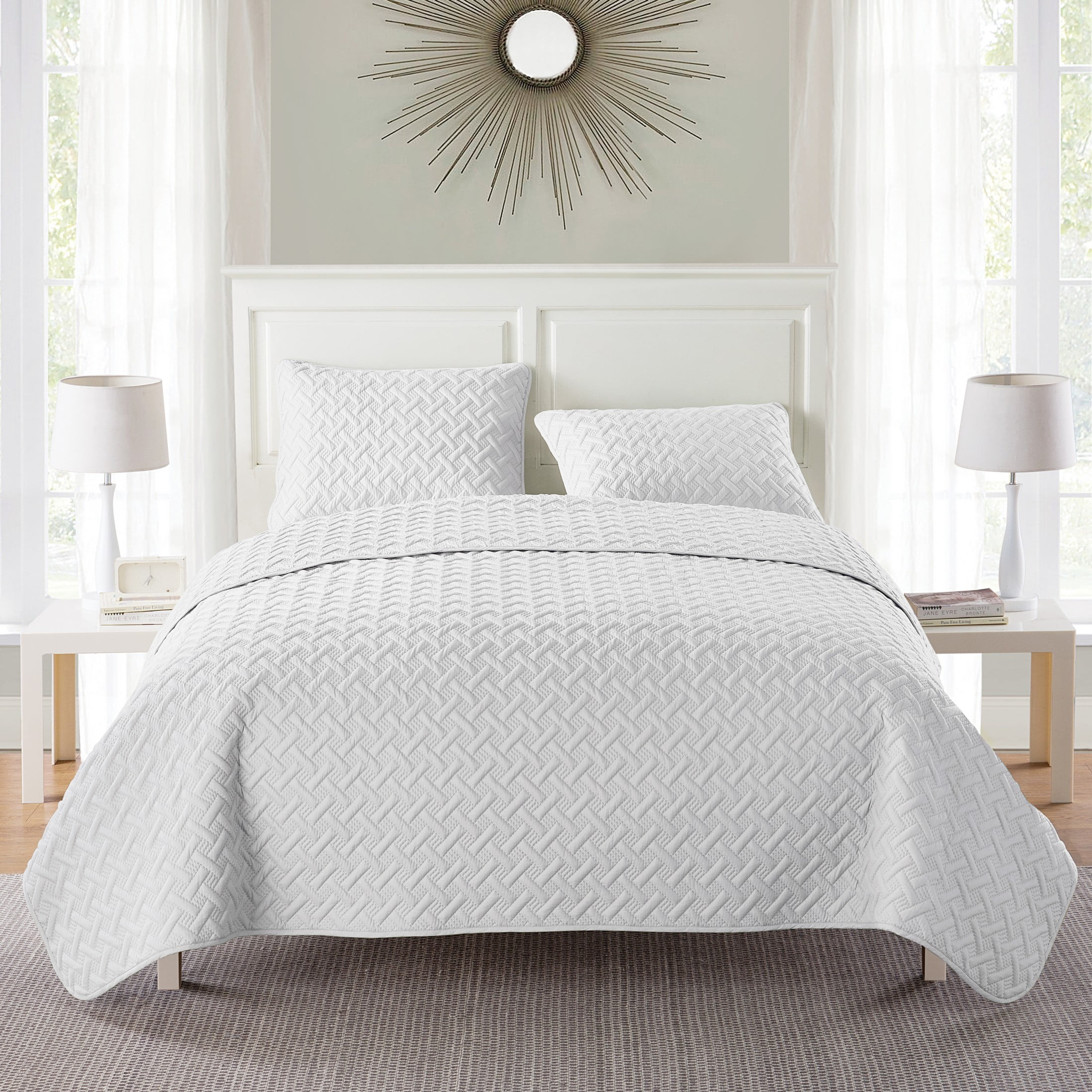 Nina White King Microfiber Reversible Quilt Set