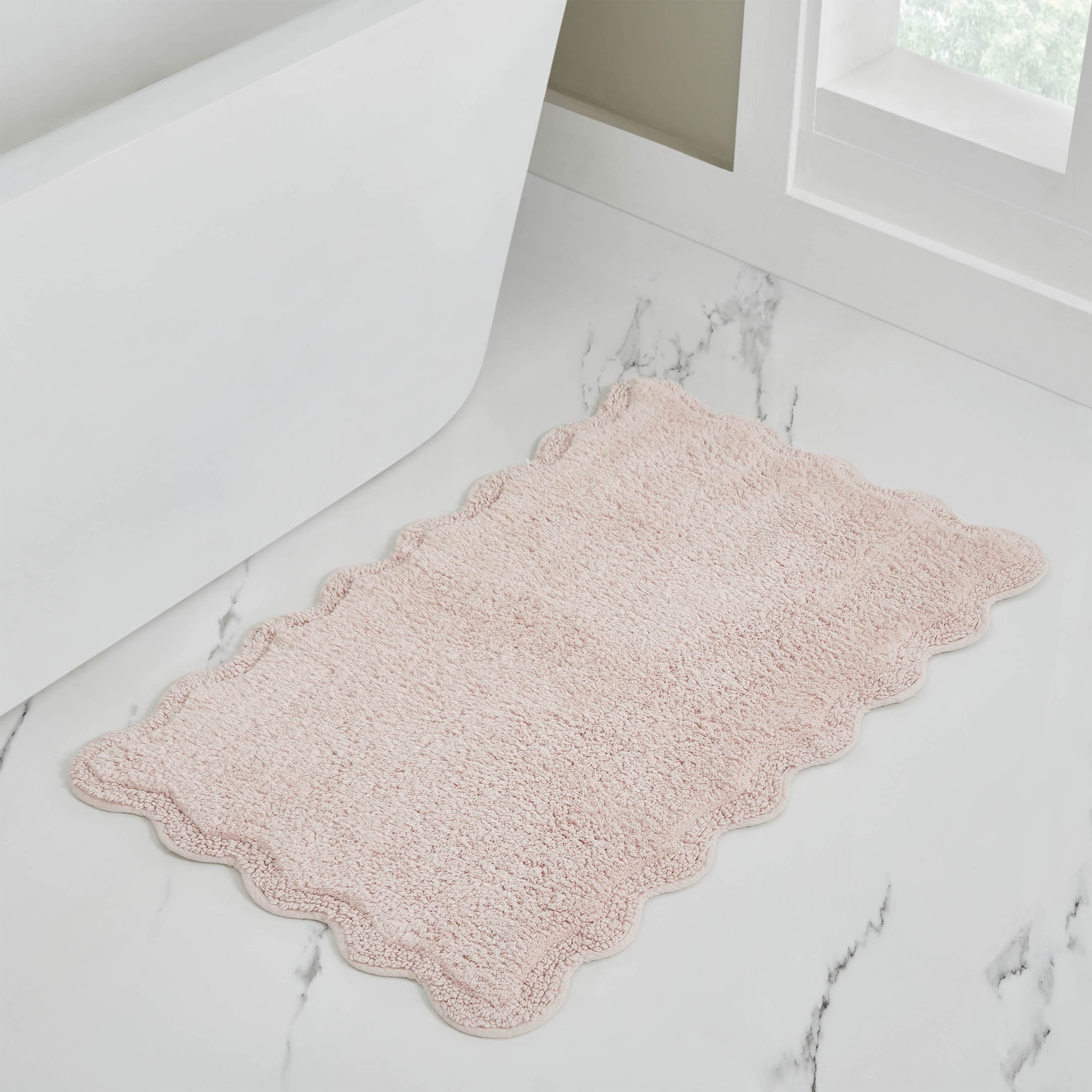 VCNY Home Scallop Blush Cotton Bath Rug, 20" x 32"