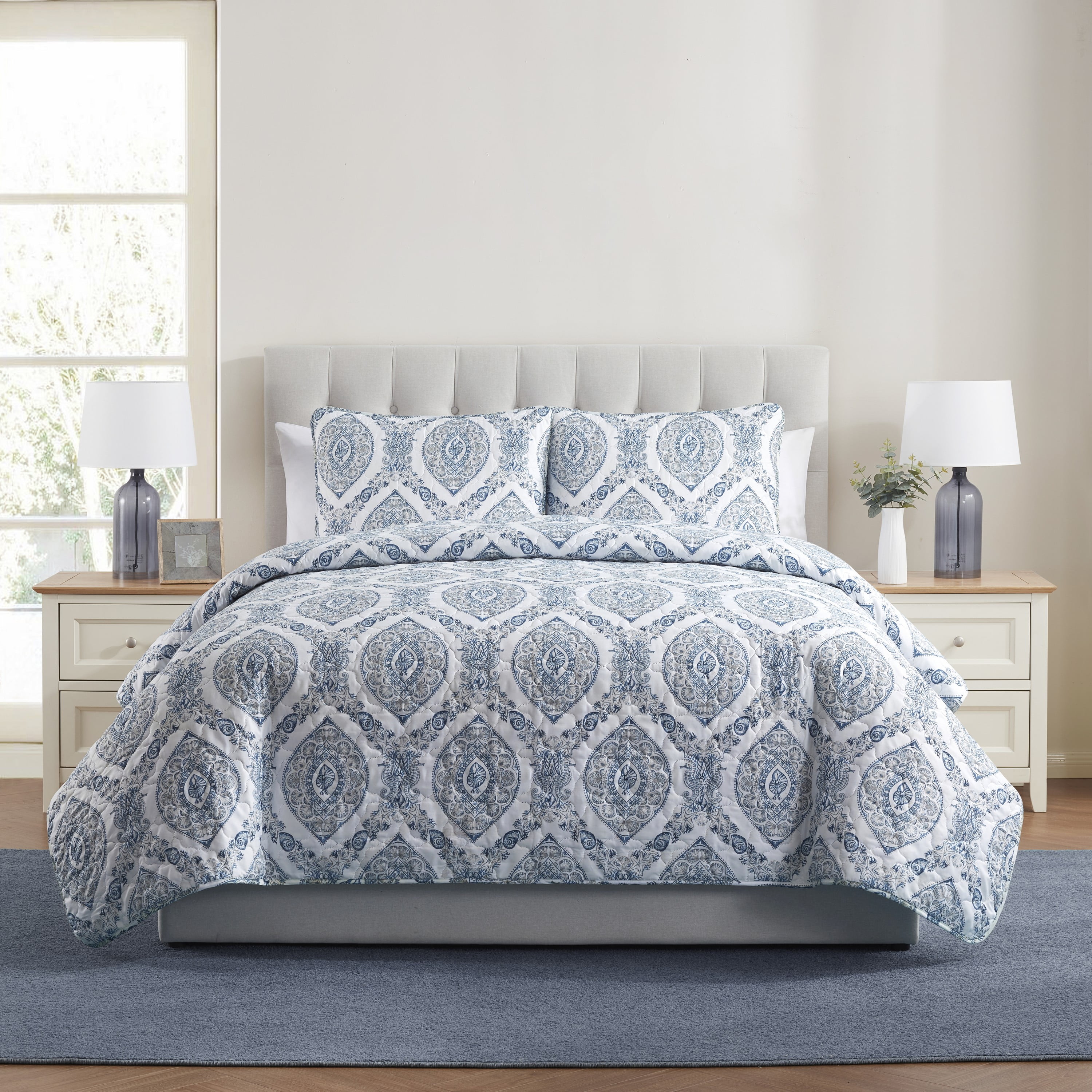 VCNY Home Sea Damask Coastal 3Piece Blue/Multicolor Damask Quilt Set