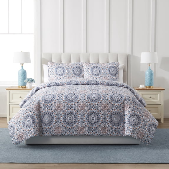 VCNY Home Sea Medallion Coastal 3-Piece Blue/Multicolor Medallion Quilt Set, Full/Queen, Adult, Unisex