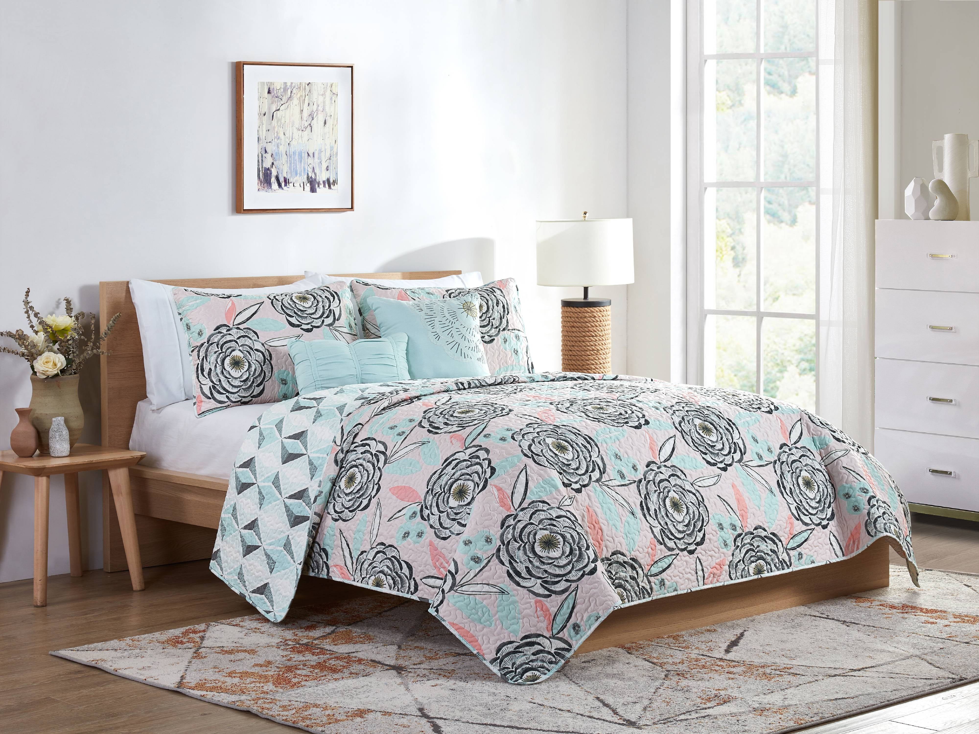 VCNY Home Shayla Reversible Floral Quilt Set, King, Multi
