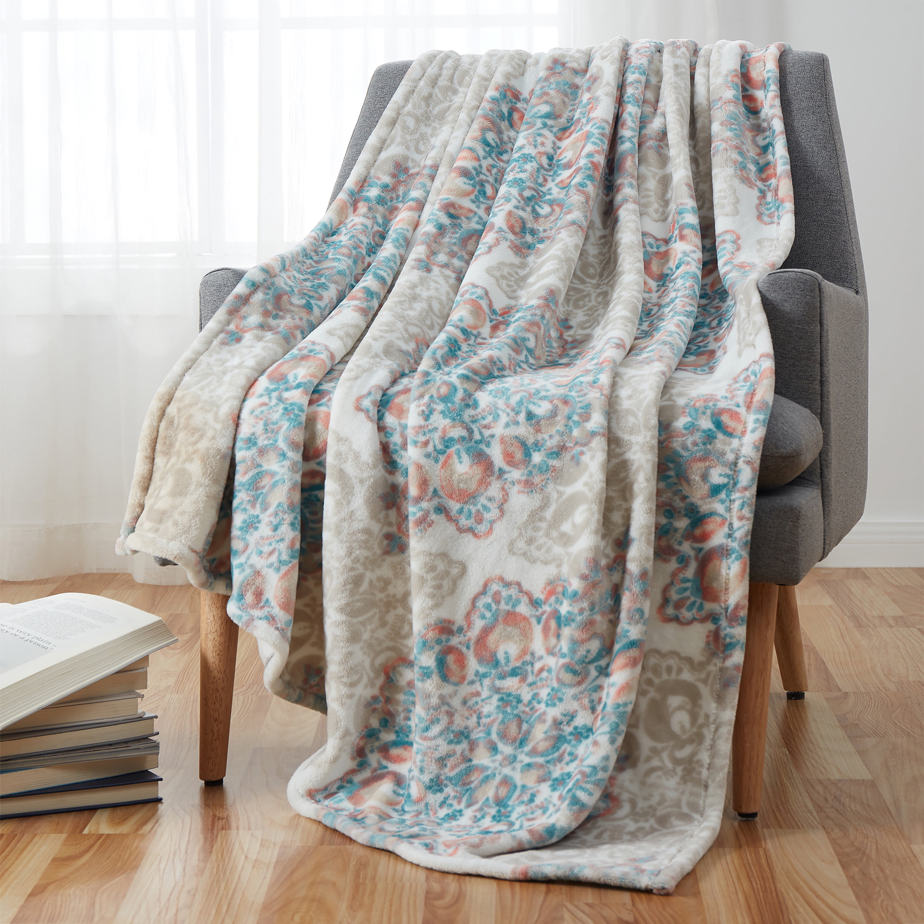VCNY Home Tranquility Multicolor Medallion Polyester Plush Throw, 50" x 70"