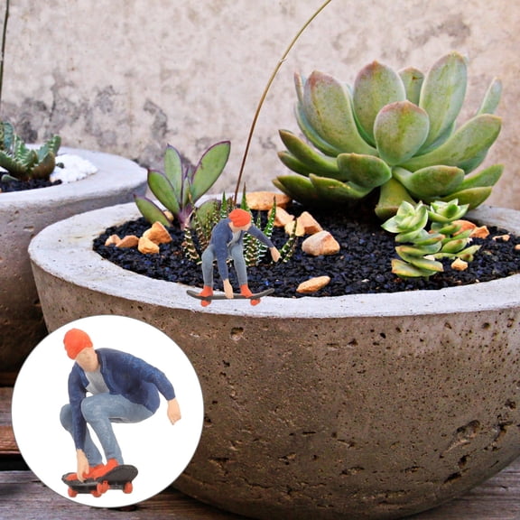 VERDANVERSE 1Pack Mini Skateboarding Figure Model Small Human Figure for Micro Landscape Layout