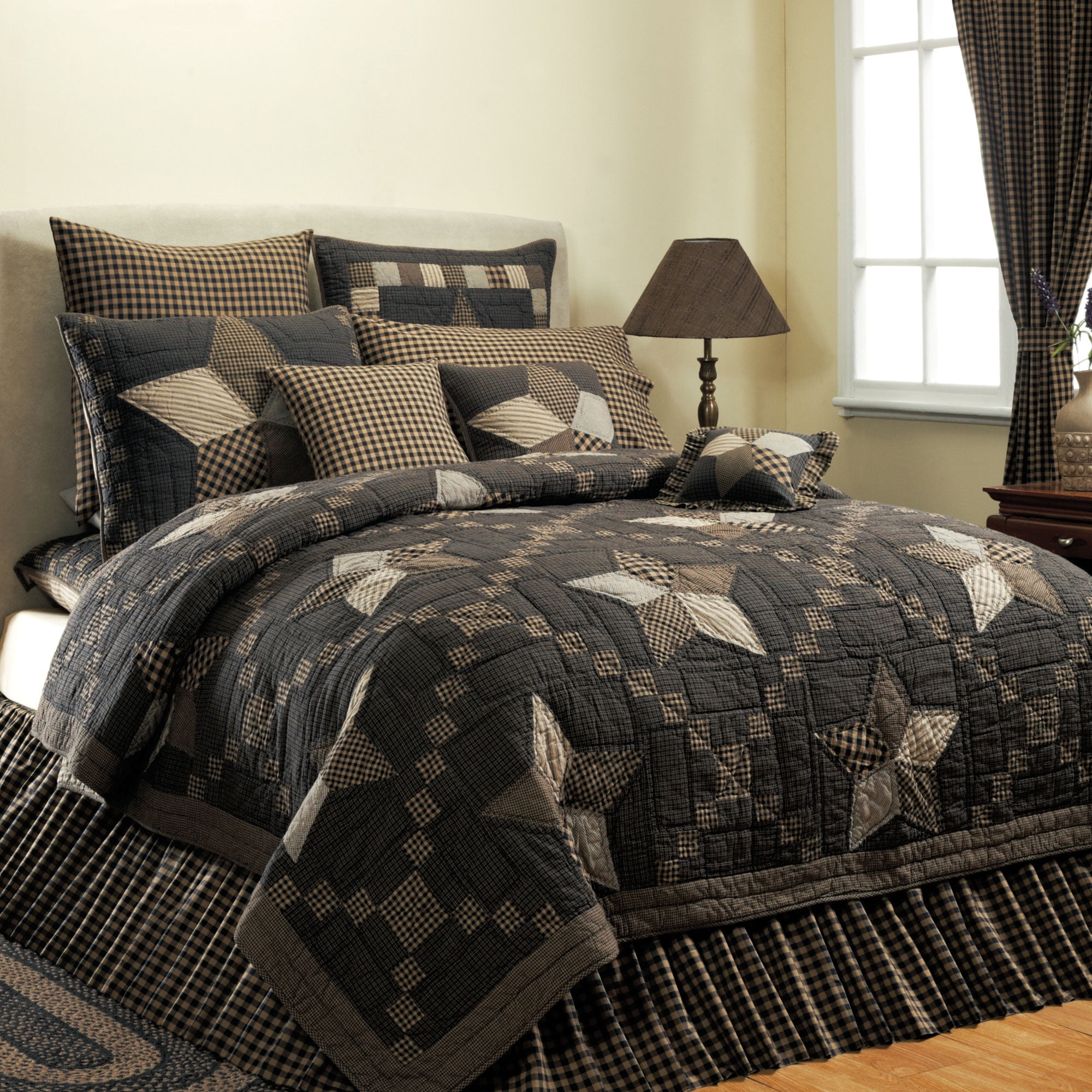 Farmhouse Star King Black Cotton Reversible Quilt Set