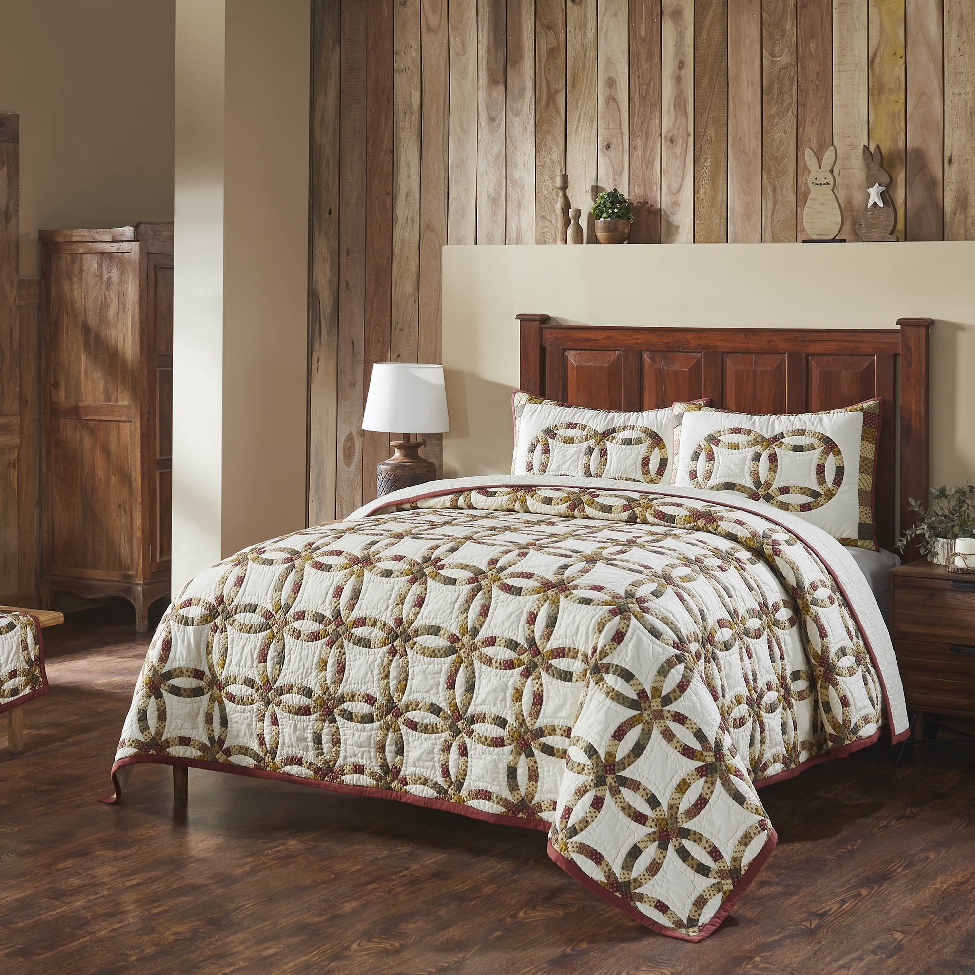 Queen Size Red and Creme Cotton Reversible Quilt Set