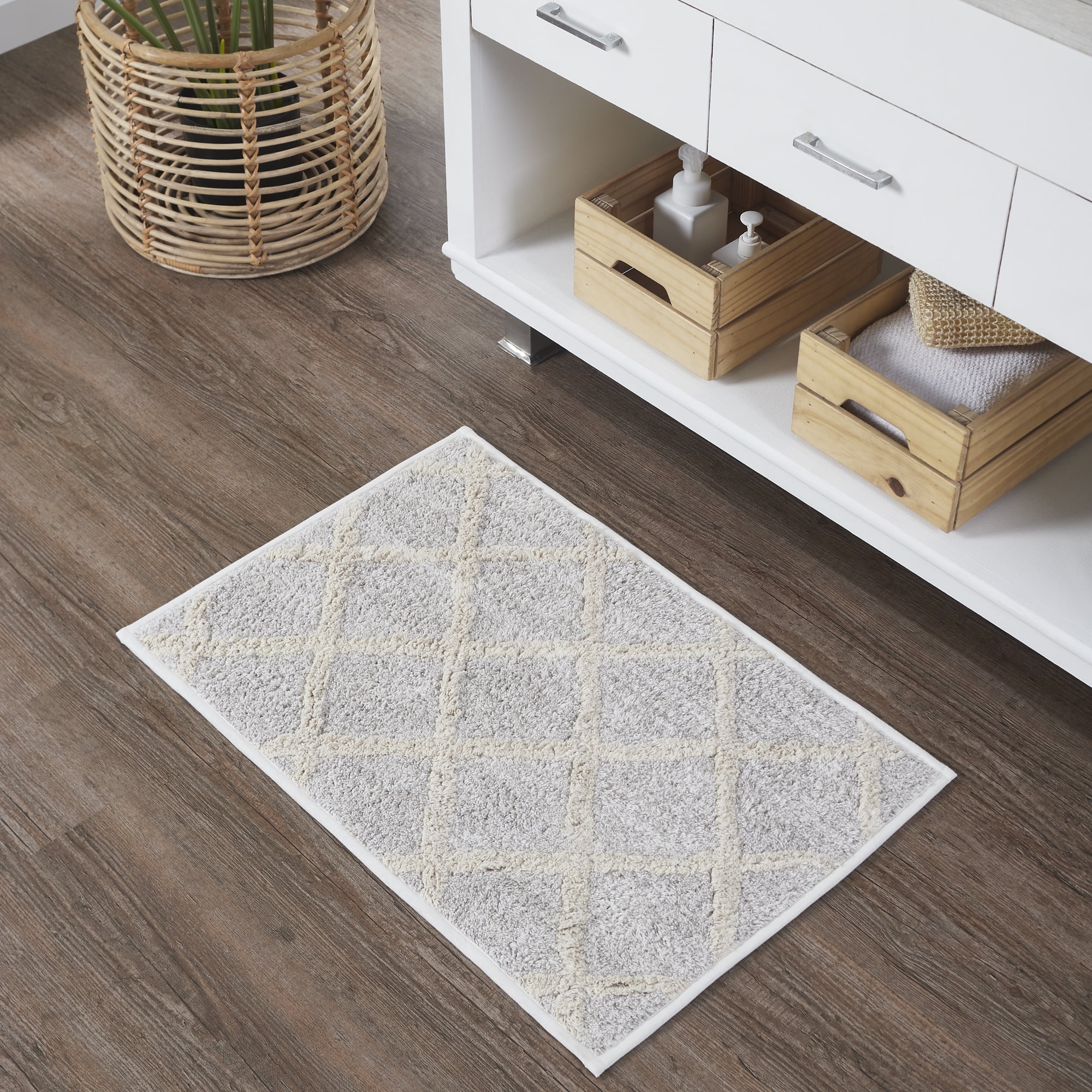 Oatmeal Tan Cotton Bath Mat with Geometric Pattern, 20x30