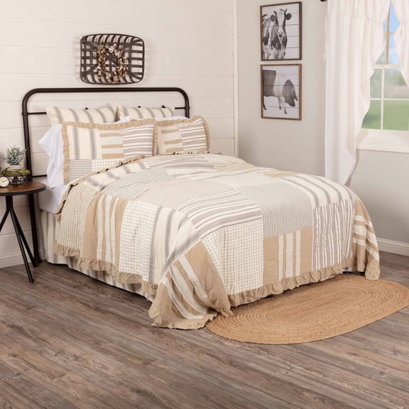 VHC Brands Grace 3 Piece Quilt Set (1 King Quilt, 2 King Shams)