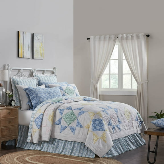 VHC Brands Jolie 3 Piece Quilt Set (1 Queen Quilt, 2 Standard Shams)