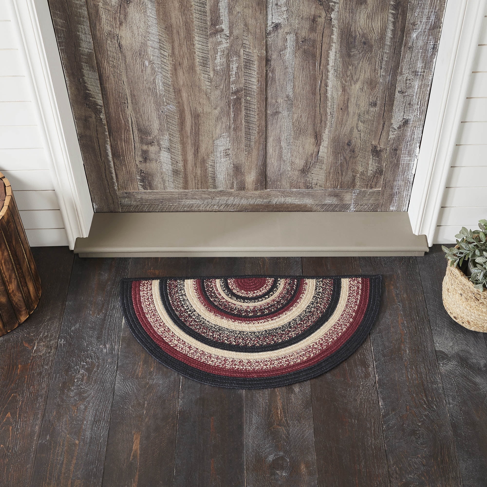 VHC Brands Jute Rug Half Circle 16.5x33 w/Pad, Jute Area Rug, Accent Rug, Floor Decor, Braided, Connell Collection, Half Circle 16.5x33, Country Black