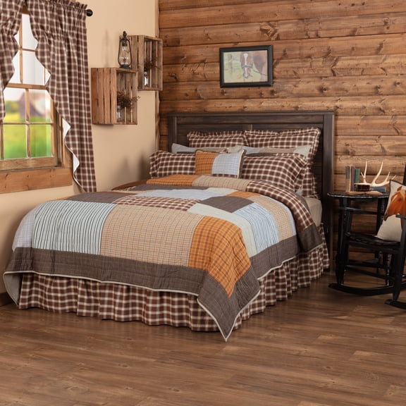 VHC Brands Rory 3 Piece Quilt Set (1 Queen Quilt, 2 Standard Shams)