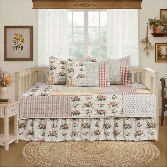 VHC Brands Rosehill Cottage Floral Gingham Patchwork Cotton Daybed Quilt Set - 5-Piece - Dusty Rose & Natural