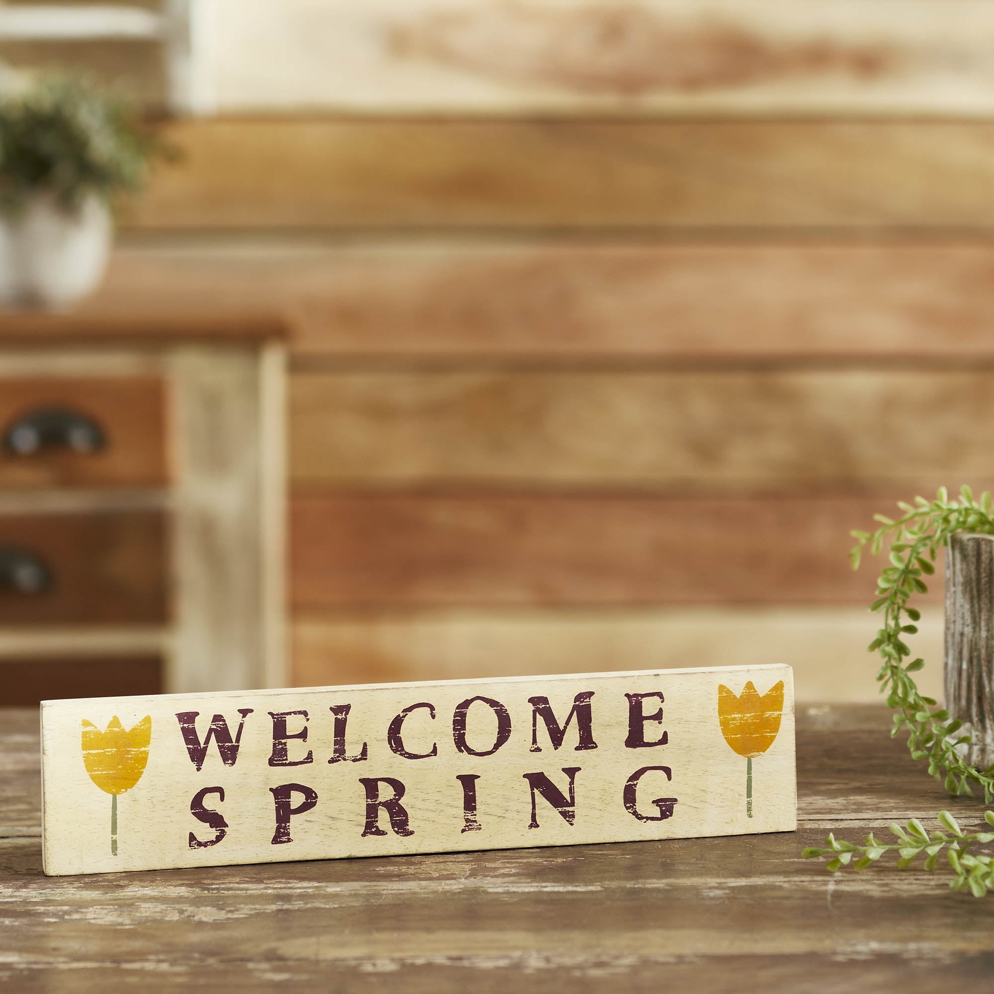 Rustic Light Yellow Wooden Welcome Spring Sign with Tulip Design