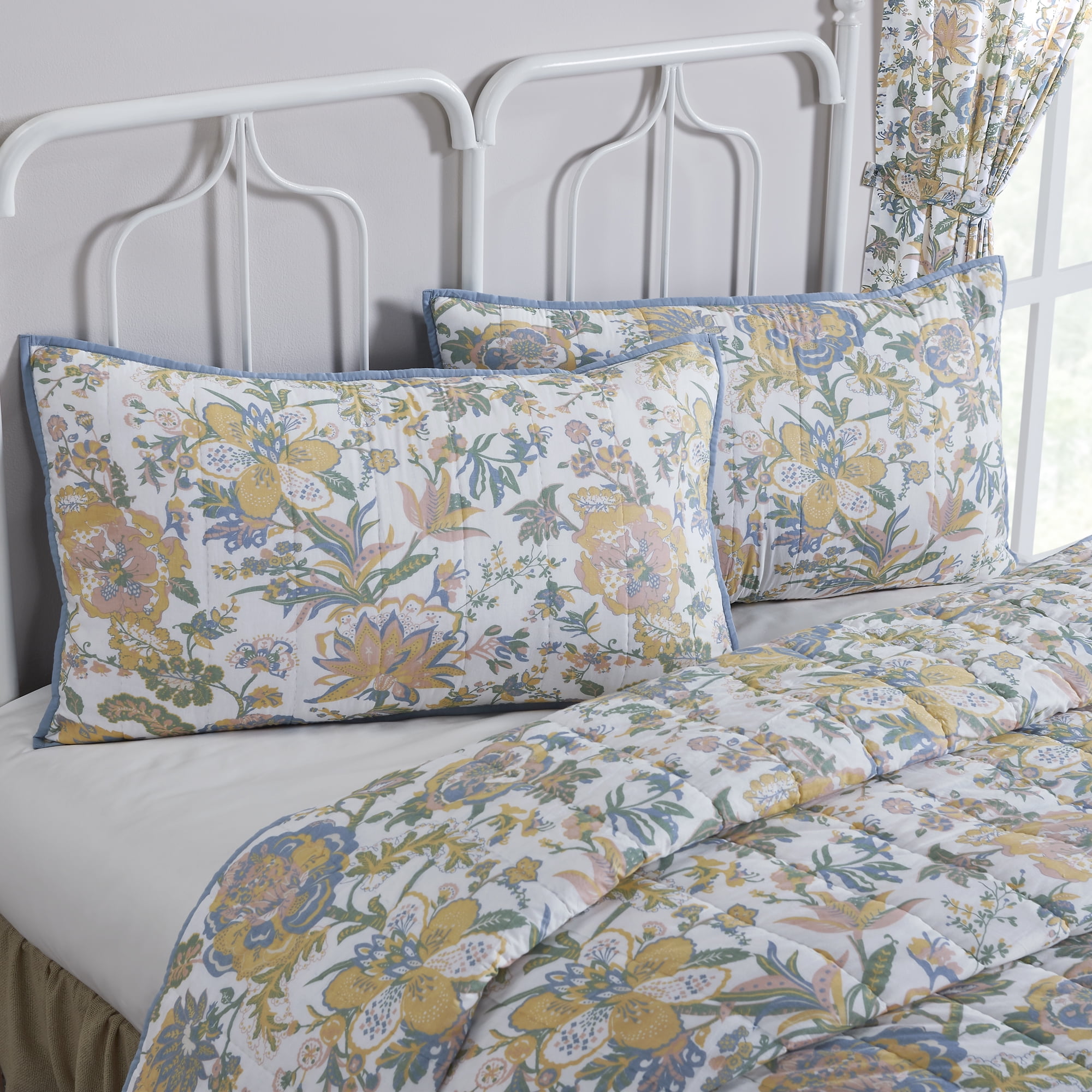 Wilder King Cotton Sham in Antique Creme and Dusty Blue