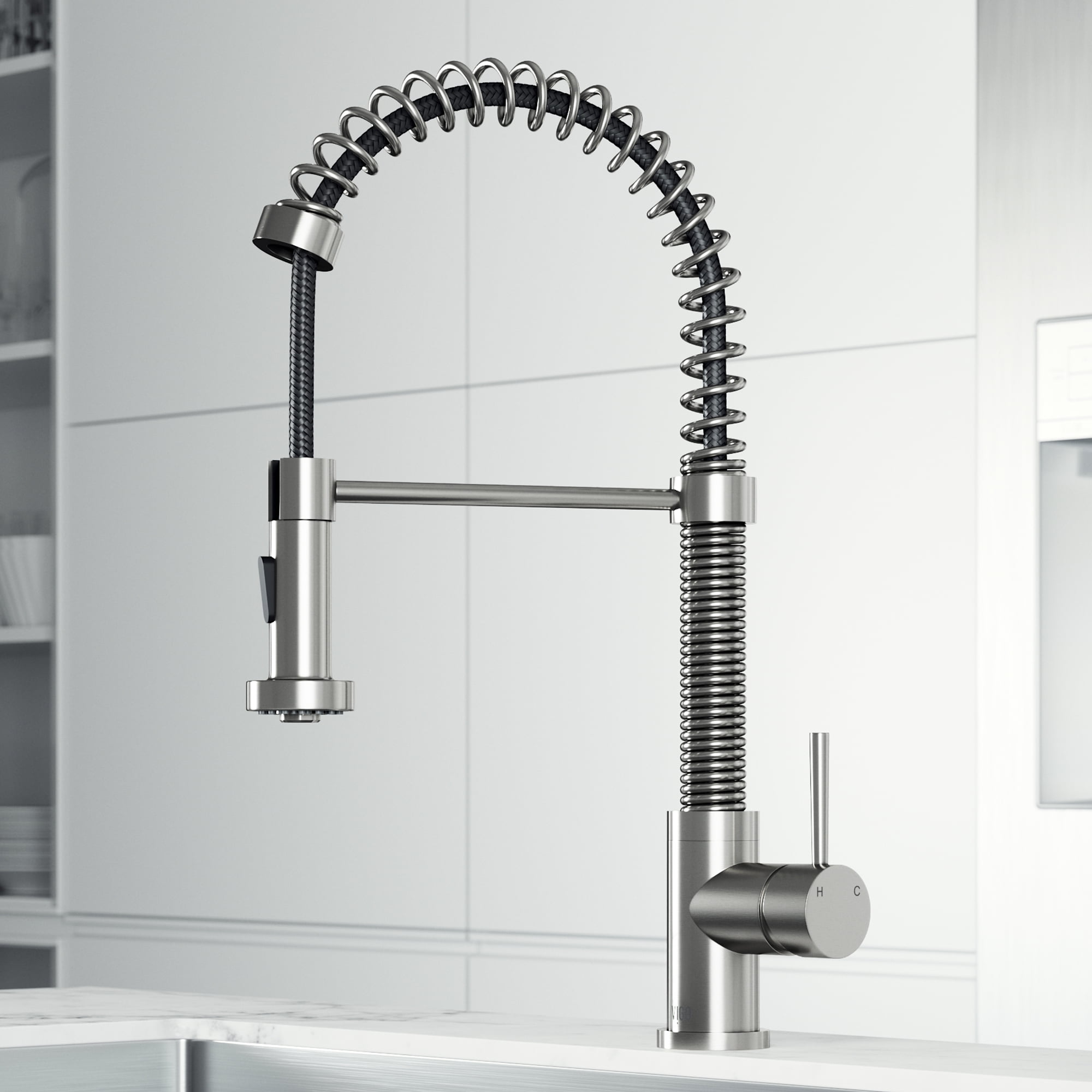 Edison 19" Stainless Steel Pull-Down Sprayer Kitchen Faucet