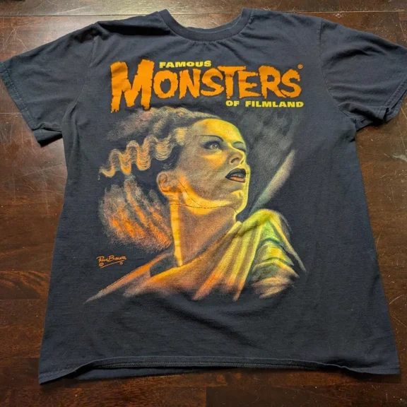VINTAGE Famous Monsters of Filmland horror short sleeve black color shirt KV32633