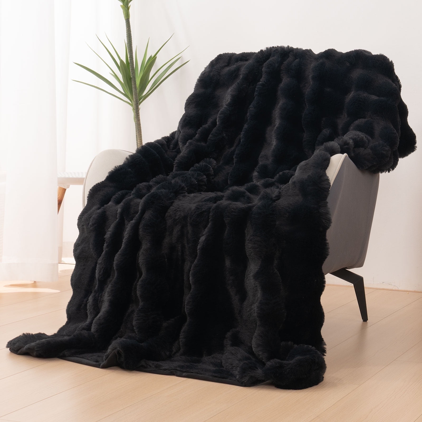 VK·LIVING Thick Ribbed Faux Rabbit Fur Cozy Reversible Throw Blanket,Super Soft 3D Striped Fuzzy Cozy Blankets,Black,60"x 80"
