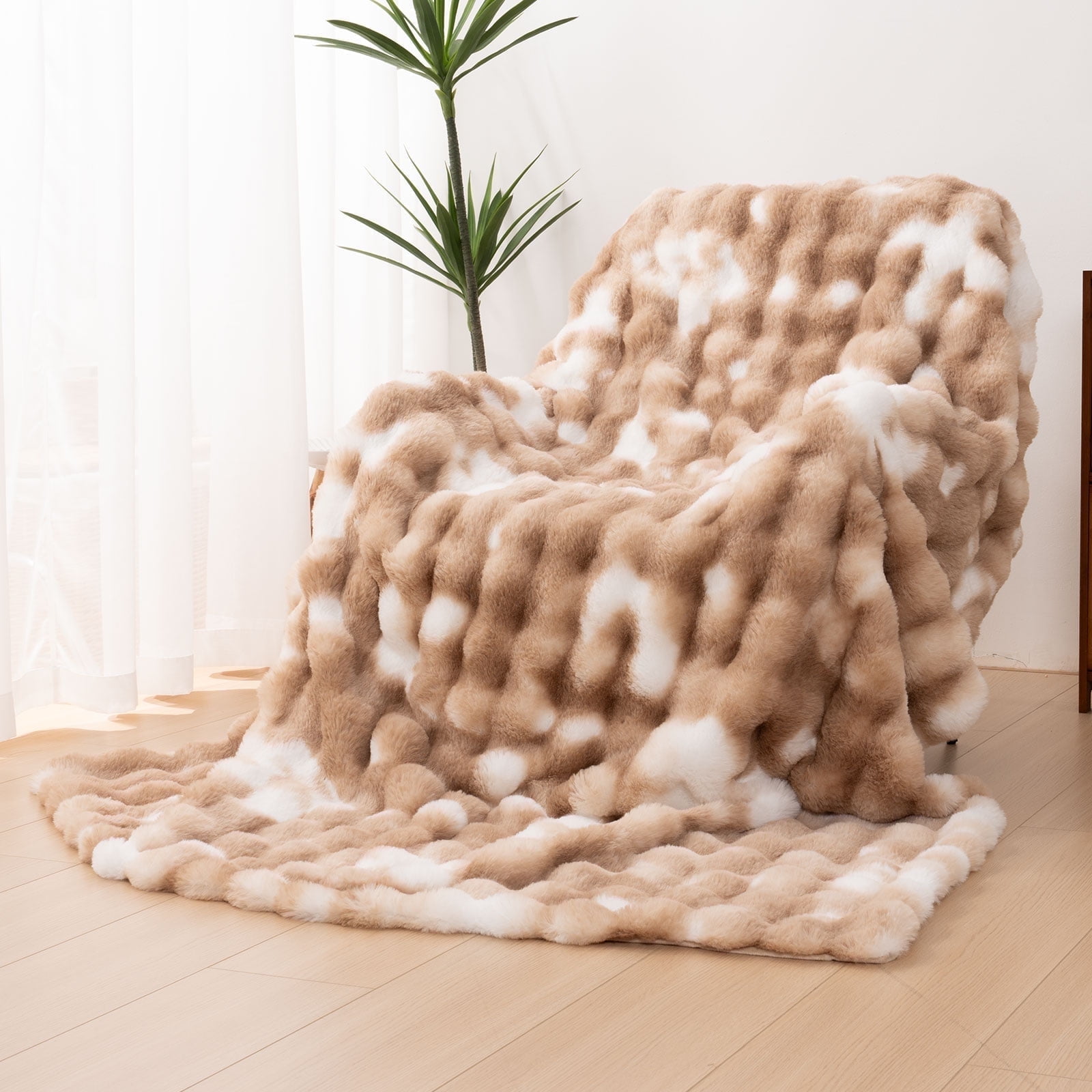 VK·LIVING Thick Ribbed Faux Rabbit Fur Cozy Reversible Throw Blanket,Super Soft 3D Striped Fuzzy Cozy Blankets,Brown,108"x 90"