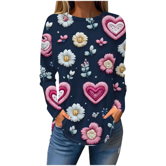 VKOYWKM Women's Heart Print Shirts Valentine's Day Tunic Tops Cute Graphic Tees Romantic Long Sleeve Crew Neck Holiday Tops Girlfriend Valentine's Day Shirt Gift