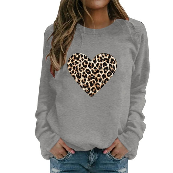 VNKIDY Women's Sweatshirt Fall Winter Leopard Heart Graphic Crewneck Sweatshirt Long Sleeve Loose-Fit Pullover For Cold Weather Daily Wear Relaxed Fit Tops