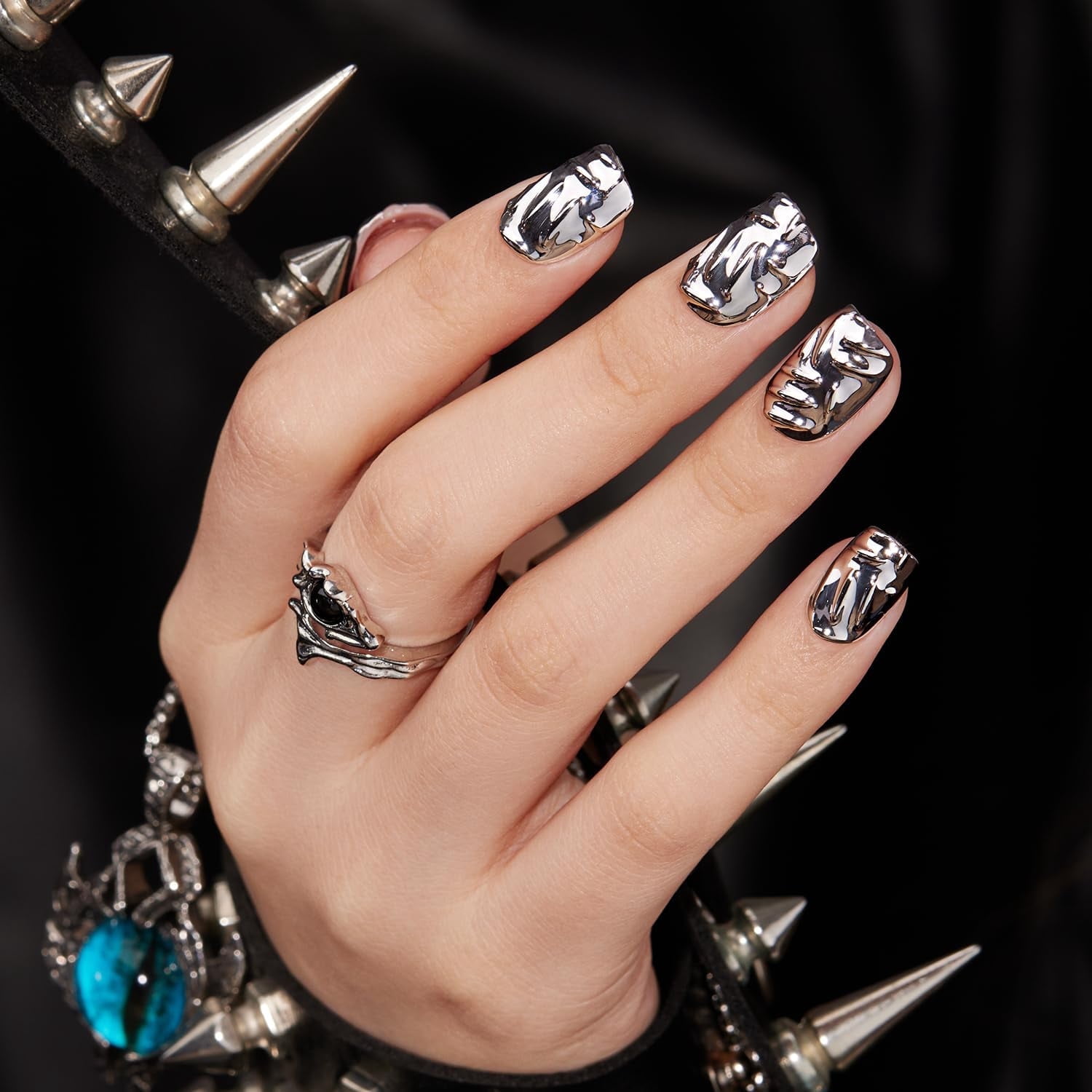 VSALON Press on Nails Short Square - Metallic Chrome 3D Sculpting Glue On Nails, Halloween Reusable Opaque Fake Nails with Quick Dry Glue, Protector Oil - 32 PCS Stick On Nails in 16 Sizes (Armor)
