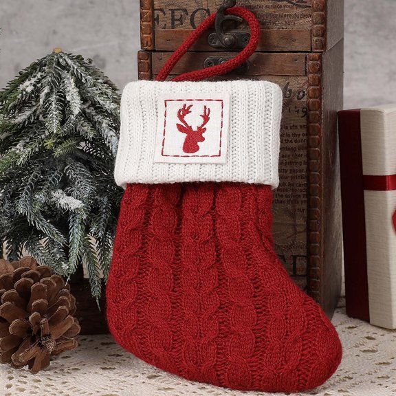 VVQ Personalized Initial Alphabet Christmas Stockings, 7 Inch Soft Knitted Xmas Stocking for Family Party, Customizable Letter Stocking