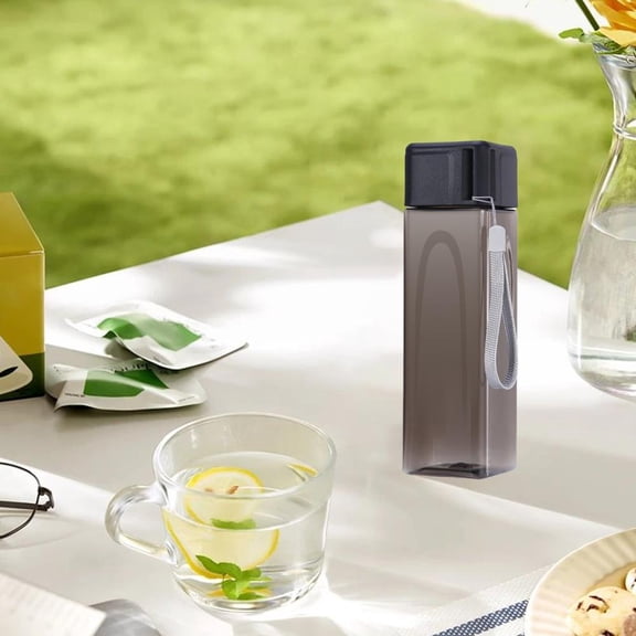 VWRXBZ 500ml Square Plastic Water Bottle with Tea Infuser, Anti-Slip and Portable Drawstring, Minimalist Design for Outdoor, Travel, Students