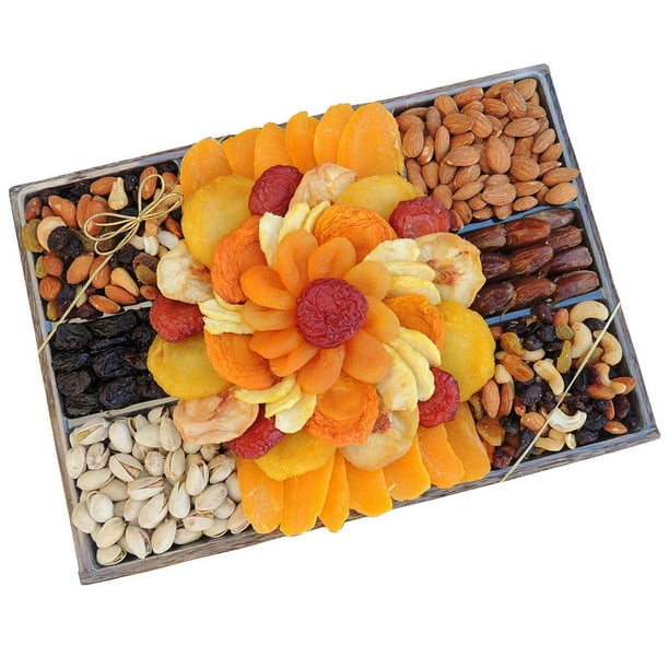 Vacaville Fruit Company 56 oz Dried Fruit & Nut Wooden Gift Tray
