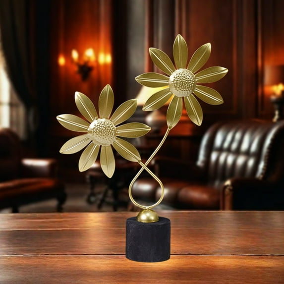 Vacemry Under $5 Iron Leaf Ornament, Metal Wall Art for Home Decor, Creative Geometric Leaf Sculpture, Luxury Living Room Entrance Decoration with Simple Design