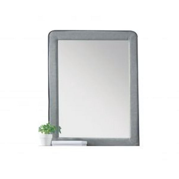 Valda Mirror