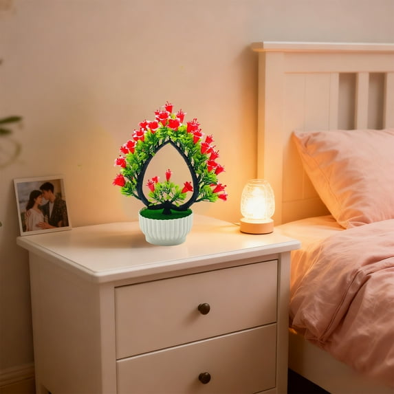 Valentine Decor Heart Shaped Tree with Vase Metal Frame Flowers Green Leaves Indoor Decorative Valentine's Day Gift Valentine Decorations​